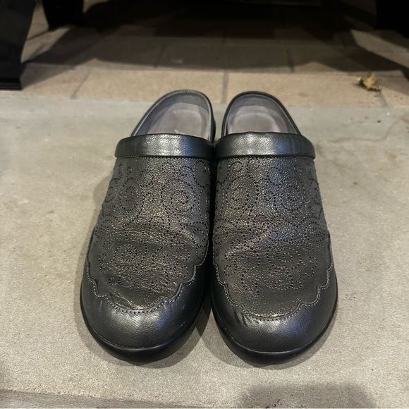 Alegria Isabelle pewter metallic clog mule EU 37, US 7/7.5 - Picture 11 of 12